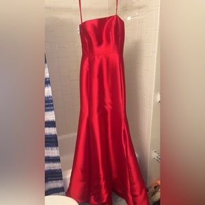 Red beautiful prom dress